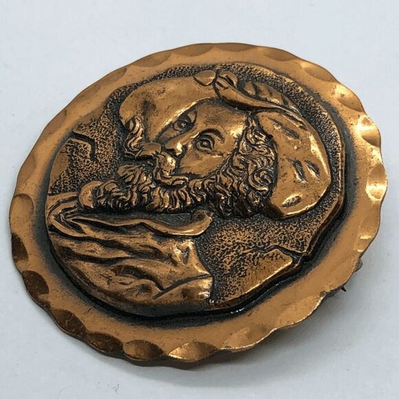 Unique Vintage Embossed Hammered Metal P.P. Rubens Portrait Circle Brooch / Pin - Picture 2 of 5